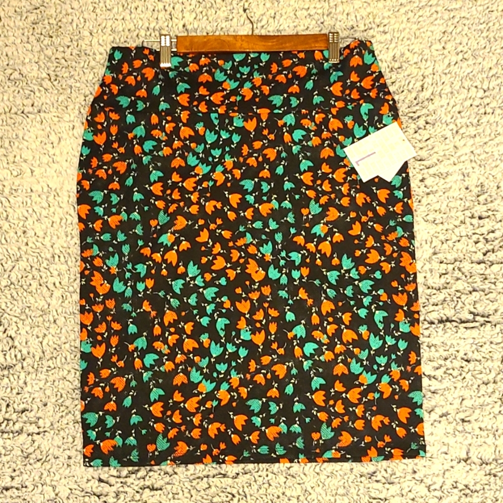 NWT LuLaRoe Cassie Pencil Skirt